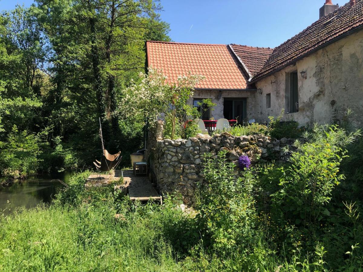Le Surmelin Bed & Breakfast 'Ombres' Baulne-en-Brie Exterior photo